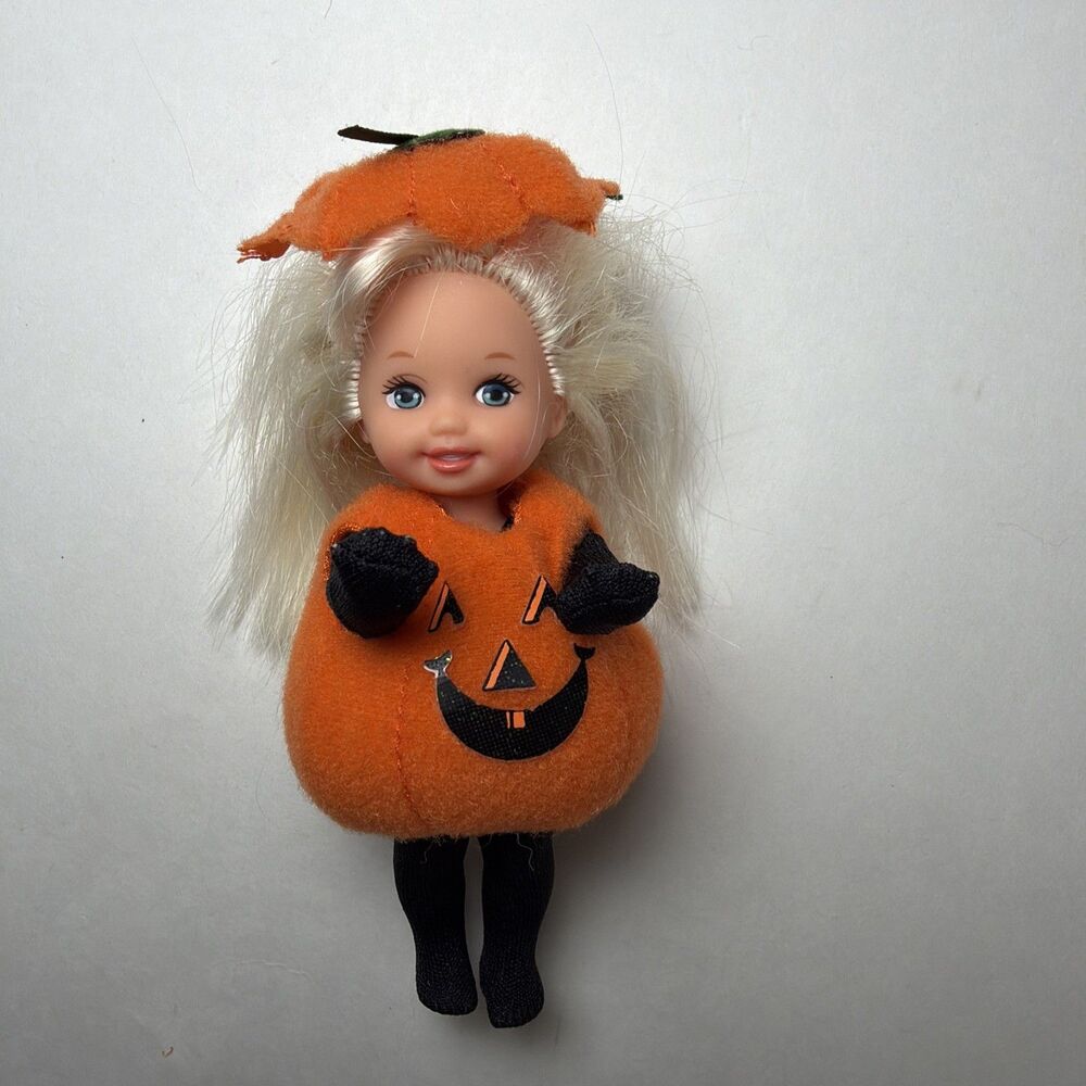 Vintage 1994 Barbie Mattel Kelly Girl Halloween Pumpkin Costume Doll Toy